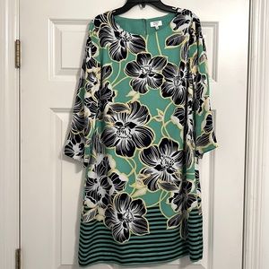 Crown and Ivy Shift Dress. Sz 4.